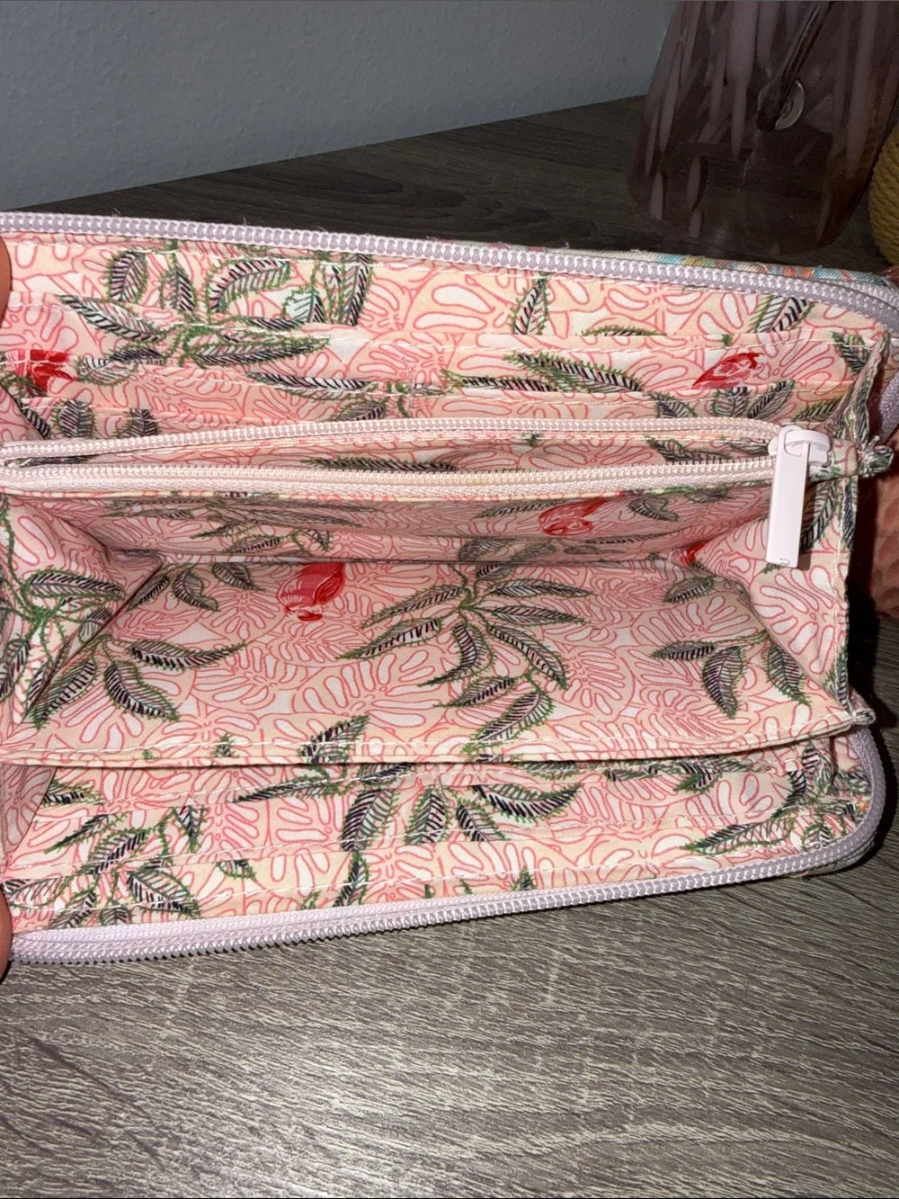 Vera Bradley ~Rain Forest Canopy~ Zip Around Accordion Style Wristlet Wallet - Picture 5 of 7
